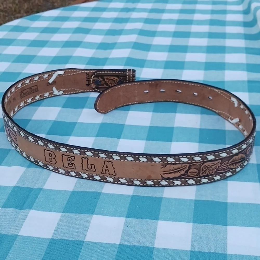 DunDee Cowhide Tooled Leather Belt
